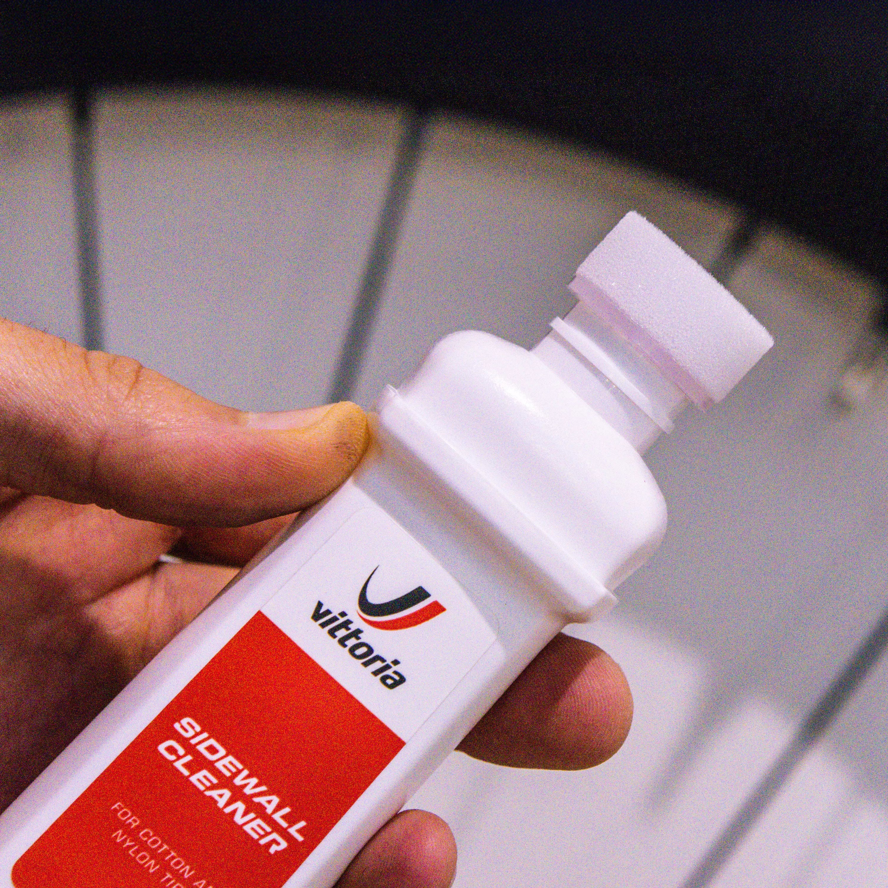 Sidewall Cleaner