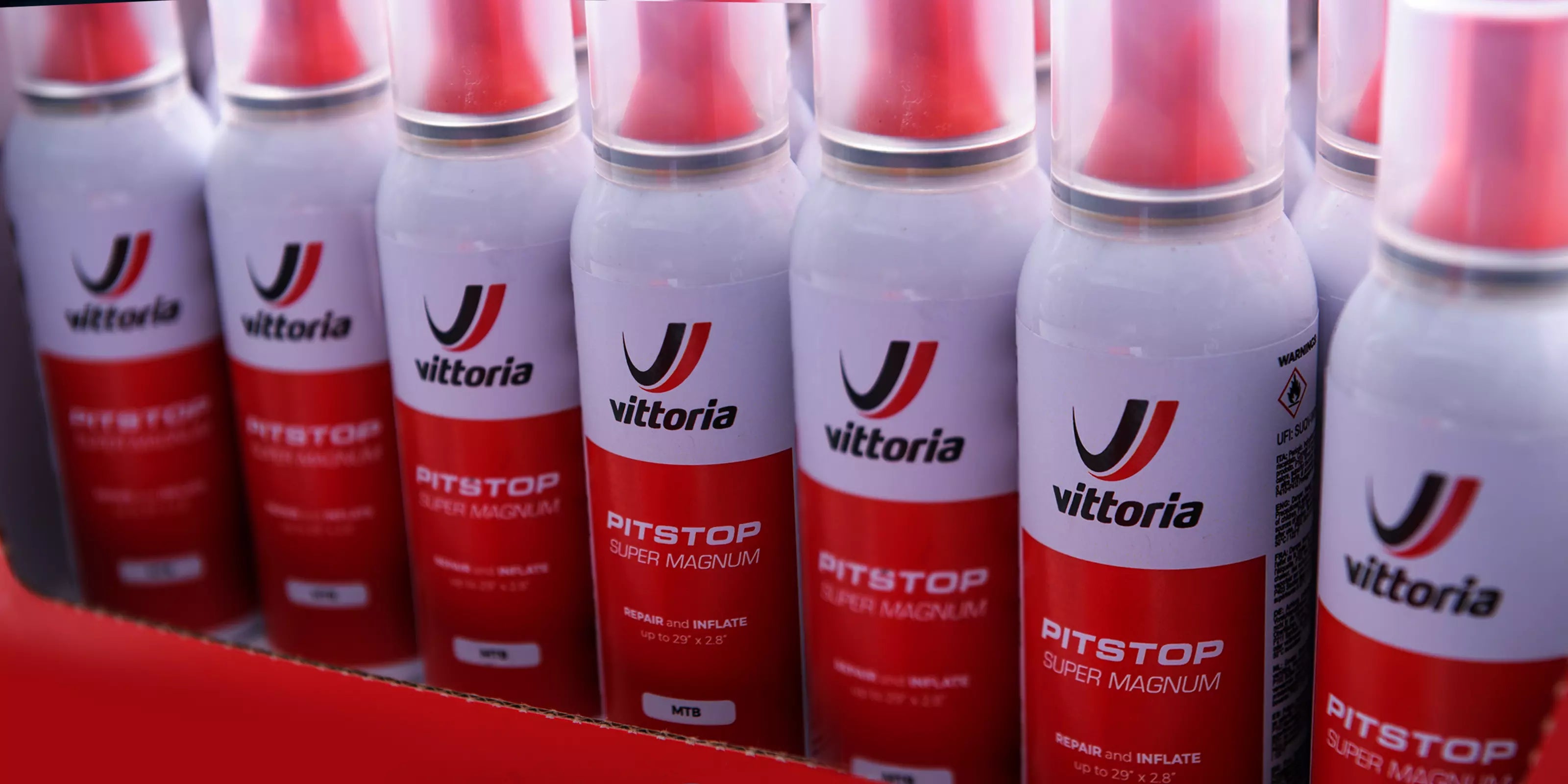 Vittoria pit stop on sale road