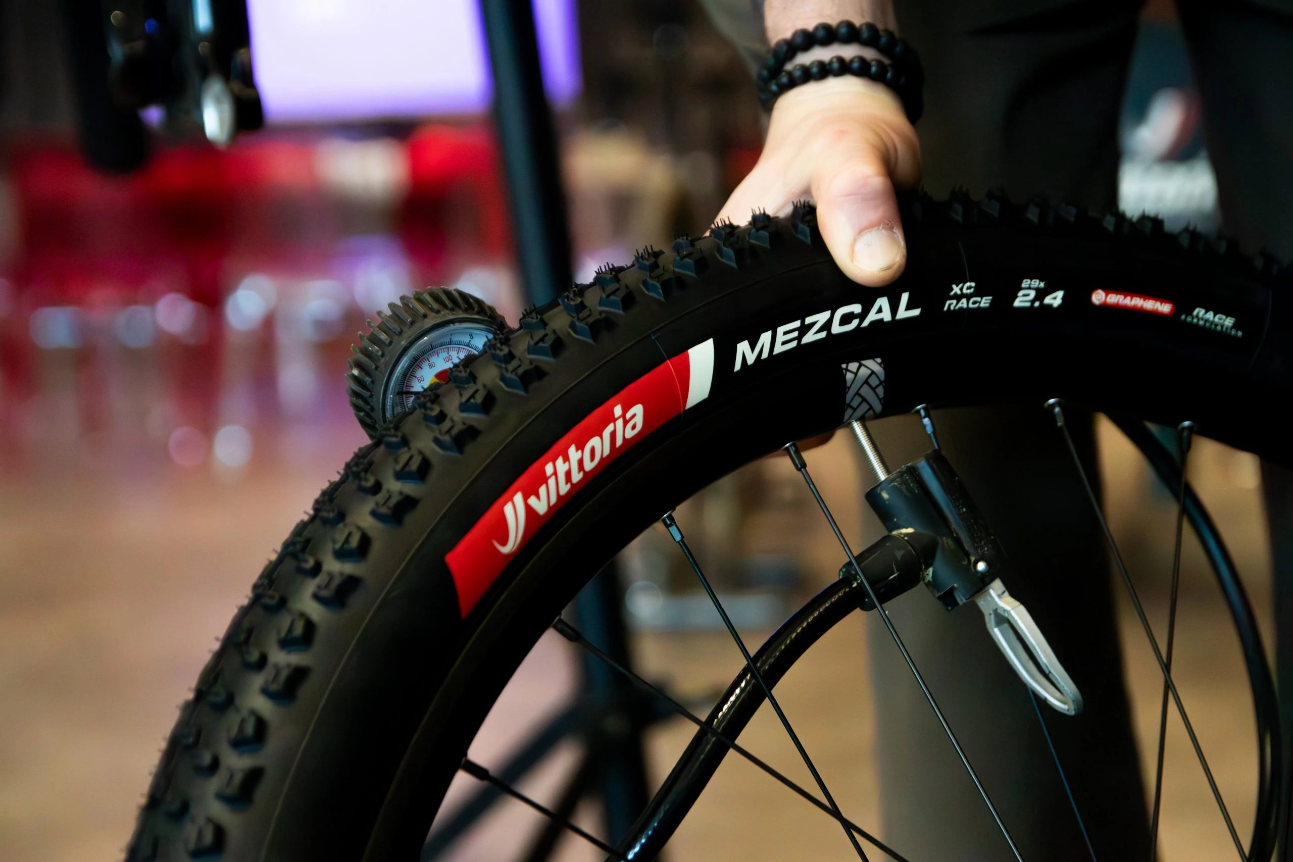 Neumático Vrede Piedra Dinámico Para Bicicleta De Paseo - Urbano, Con Protección Antipinchazos